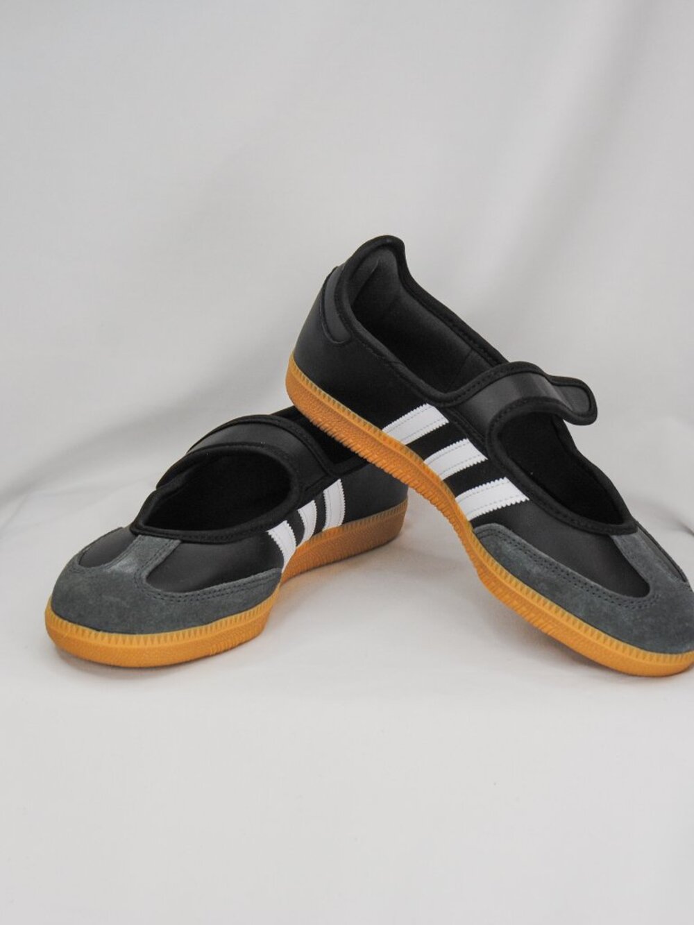 Adidas Samba Jane in Black - Picture 2 of 9